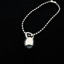 Kettlebell sleutelhanger armband