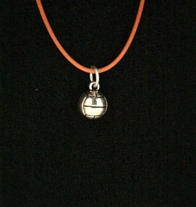 Volleybal aan oranje ketting armband