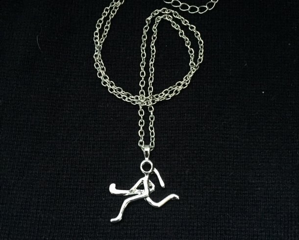 Bestel de Hockeygirl aan zilverkleurige ketting armband