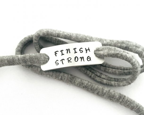 Bestel de FINISH STRONG armband